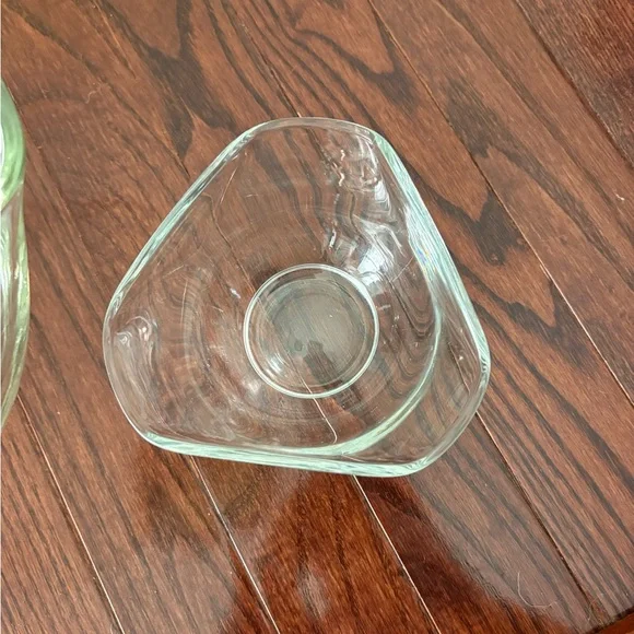 Mid Century Wavy Glass Chip and Dip - Picture 4 of 5